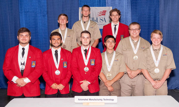 Elk Grove Manufacturing Students Go for the Gold 